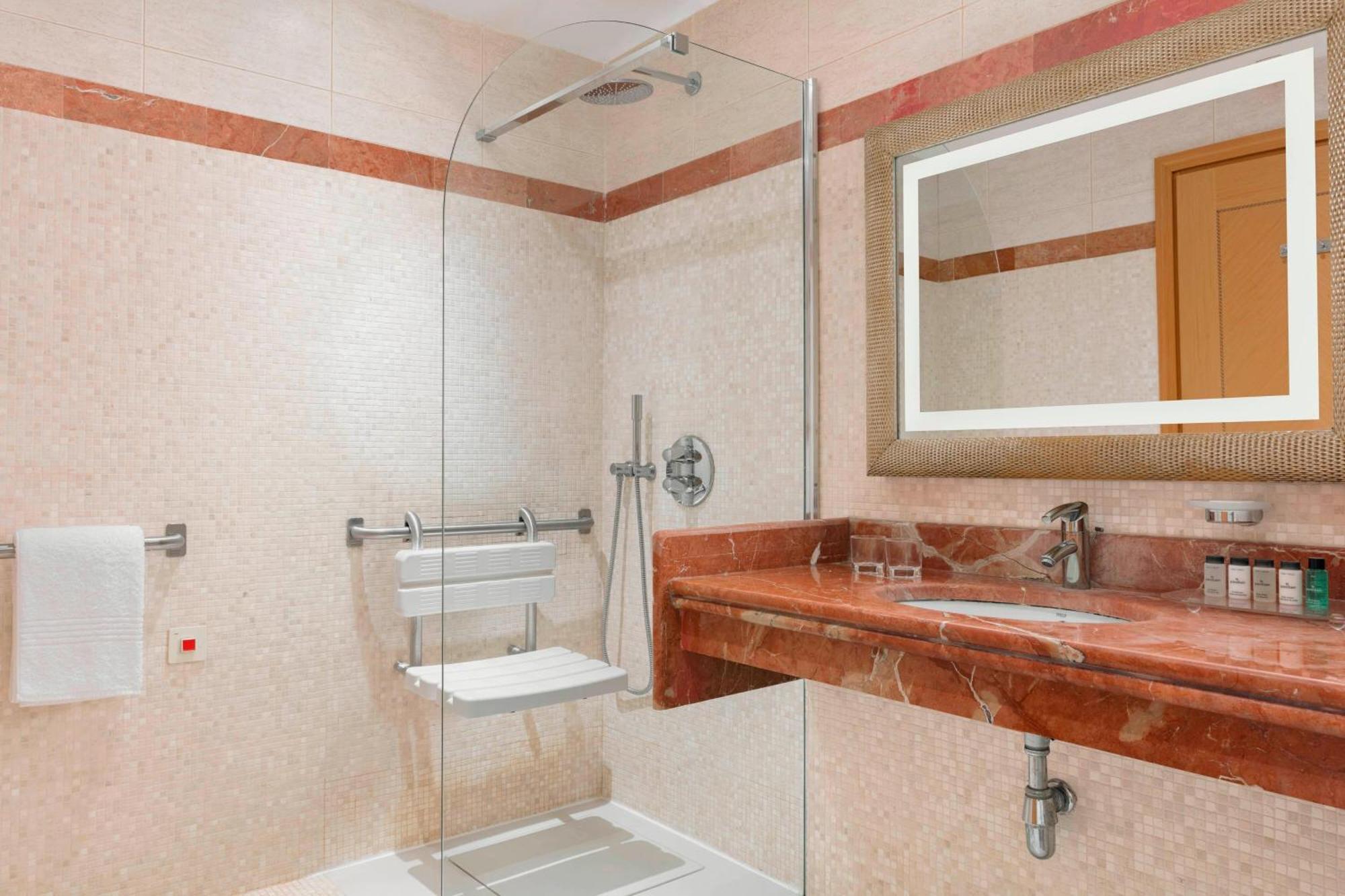 Sheraton Club Des Pins Resort Kültér fotó