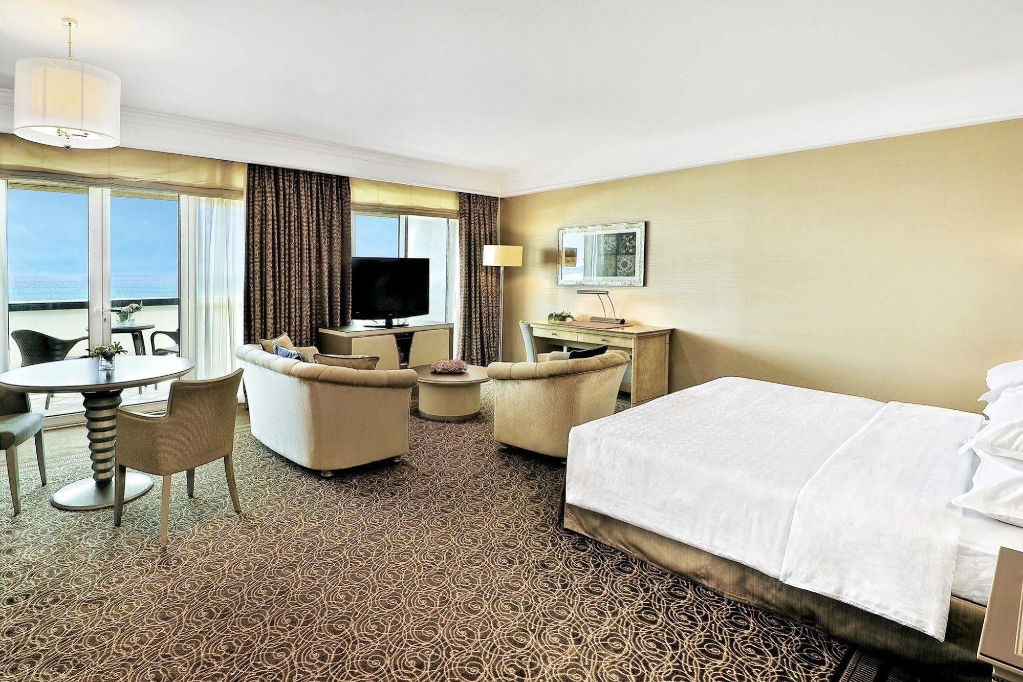 Sheraton Club Des Pins Resort Kültér fotó